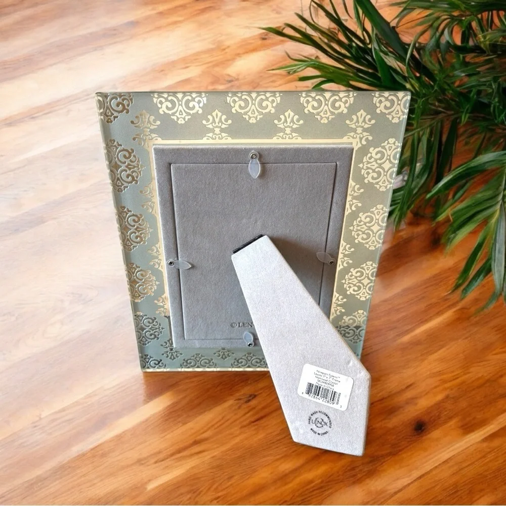 LENOX Newport Galerie 5x7 Picture Frame – Silver & Frosted Glass Design